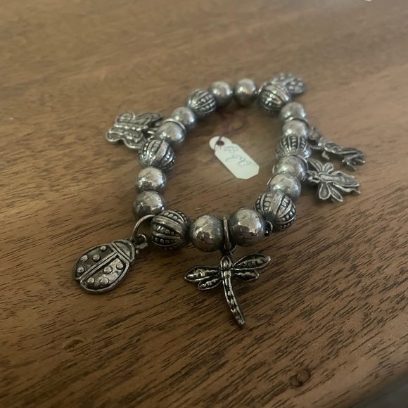 Garden Themed Bracelet. - Picture 3 of 4